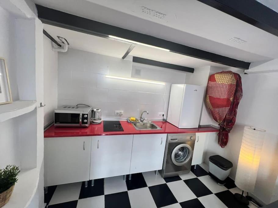 Nice Apartment At Street Level 20 Min From Sol-Piern مدريد المظهر الخارجي الصورة
